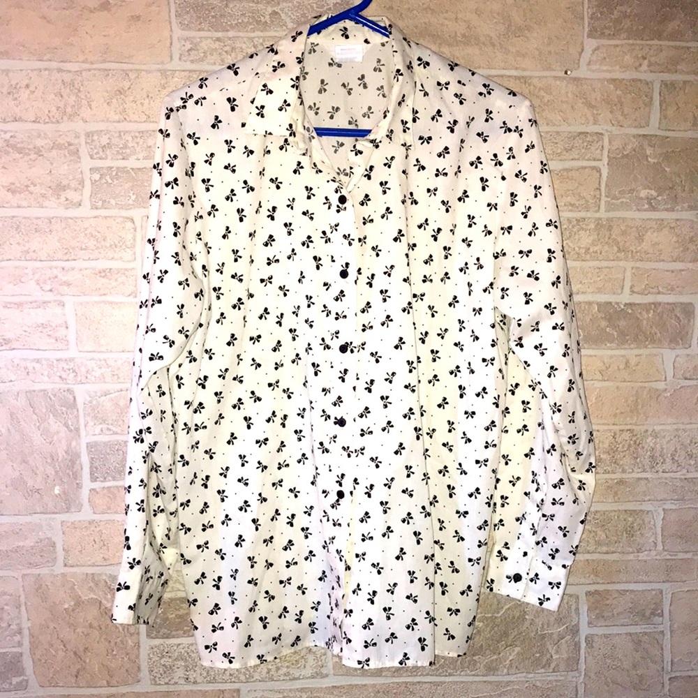 ✅Classic Fashions Button Down Shirt